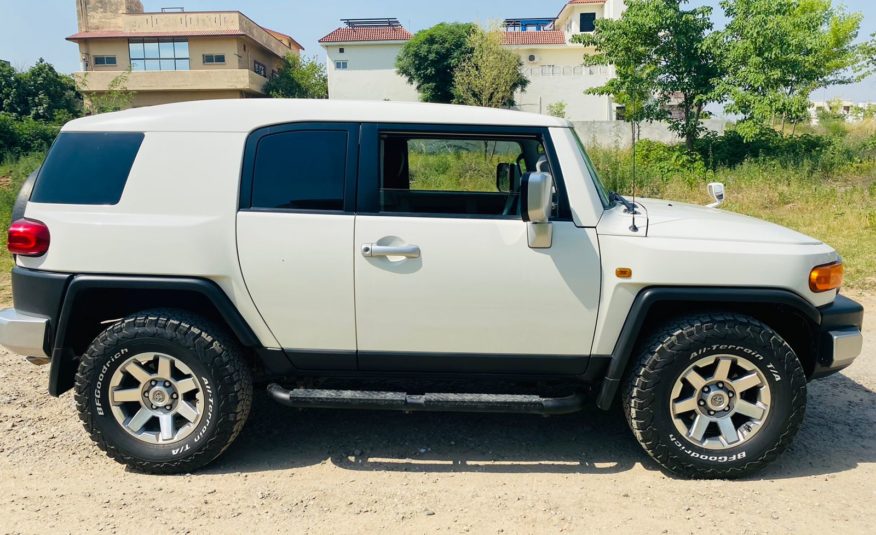 Toyota FJ Cruiser 2016 SOLD