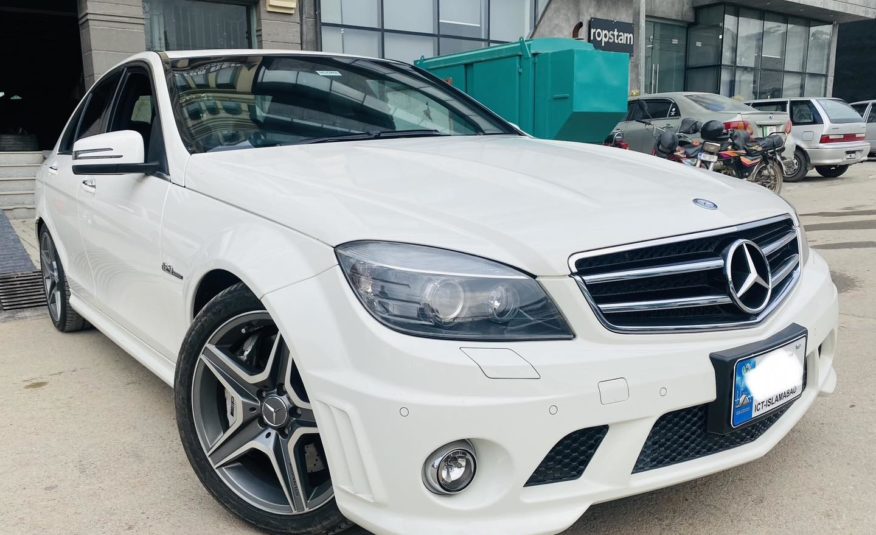 Mercedes C63 AMG