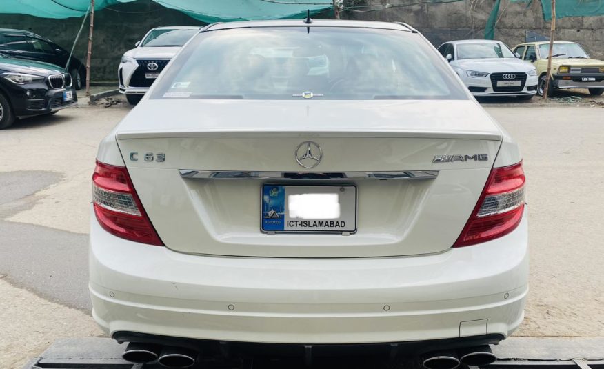 Mercedes C63 AMG