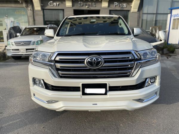 TOYOTA LAND CRUISER AX-G