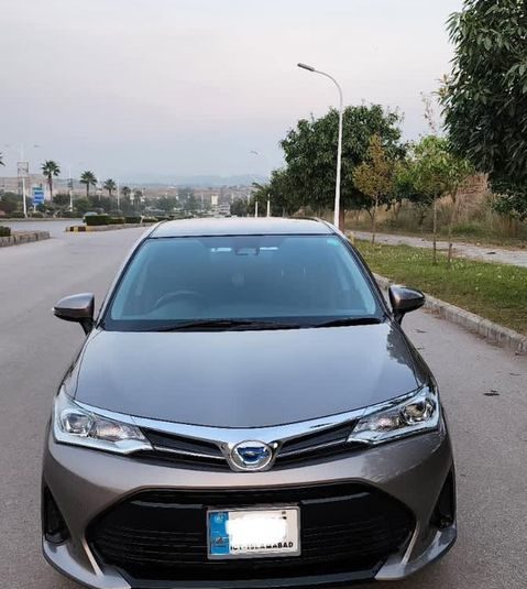 Toyota Axio Hybrid G ,2018