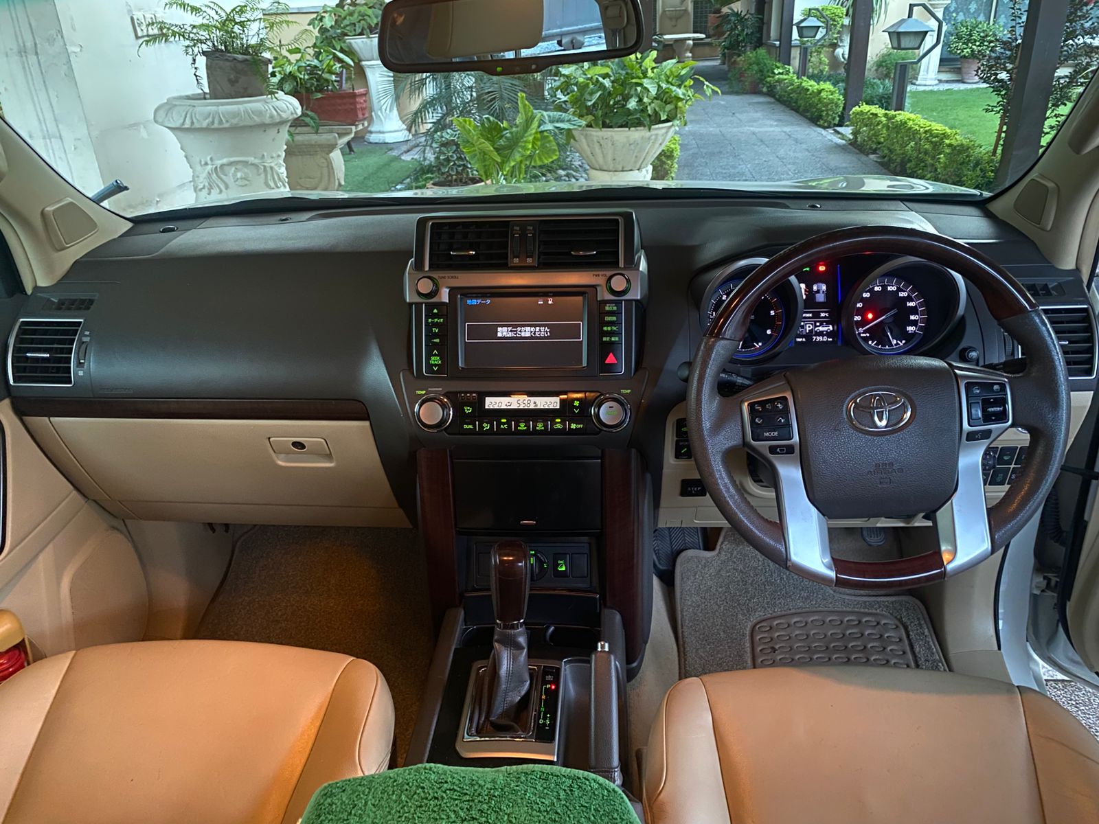 TOYOTA LAND CRUISER PRADO TZG 2015