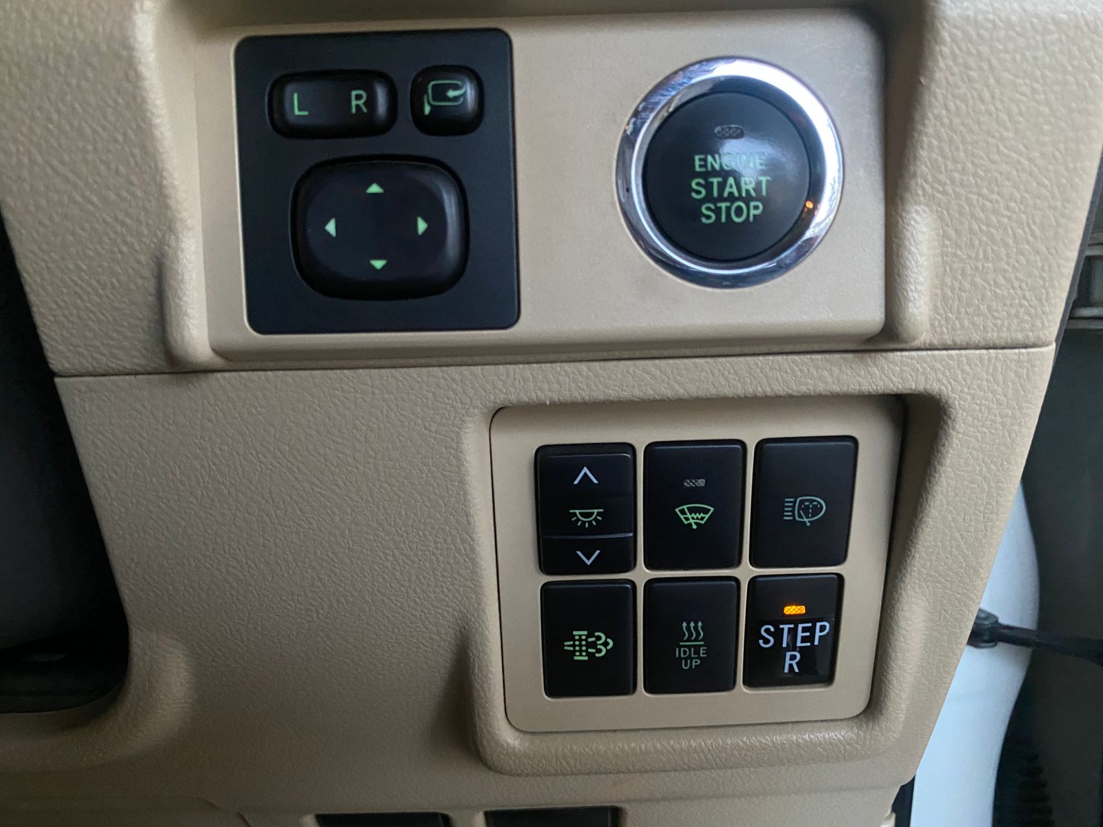 TOYOTA LAND CRUISER PRADO TZG 2015