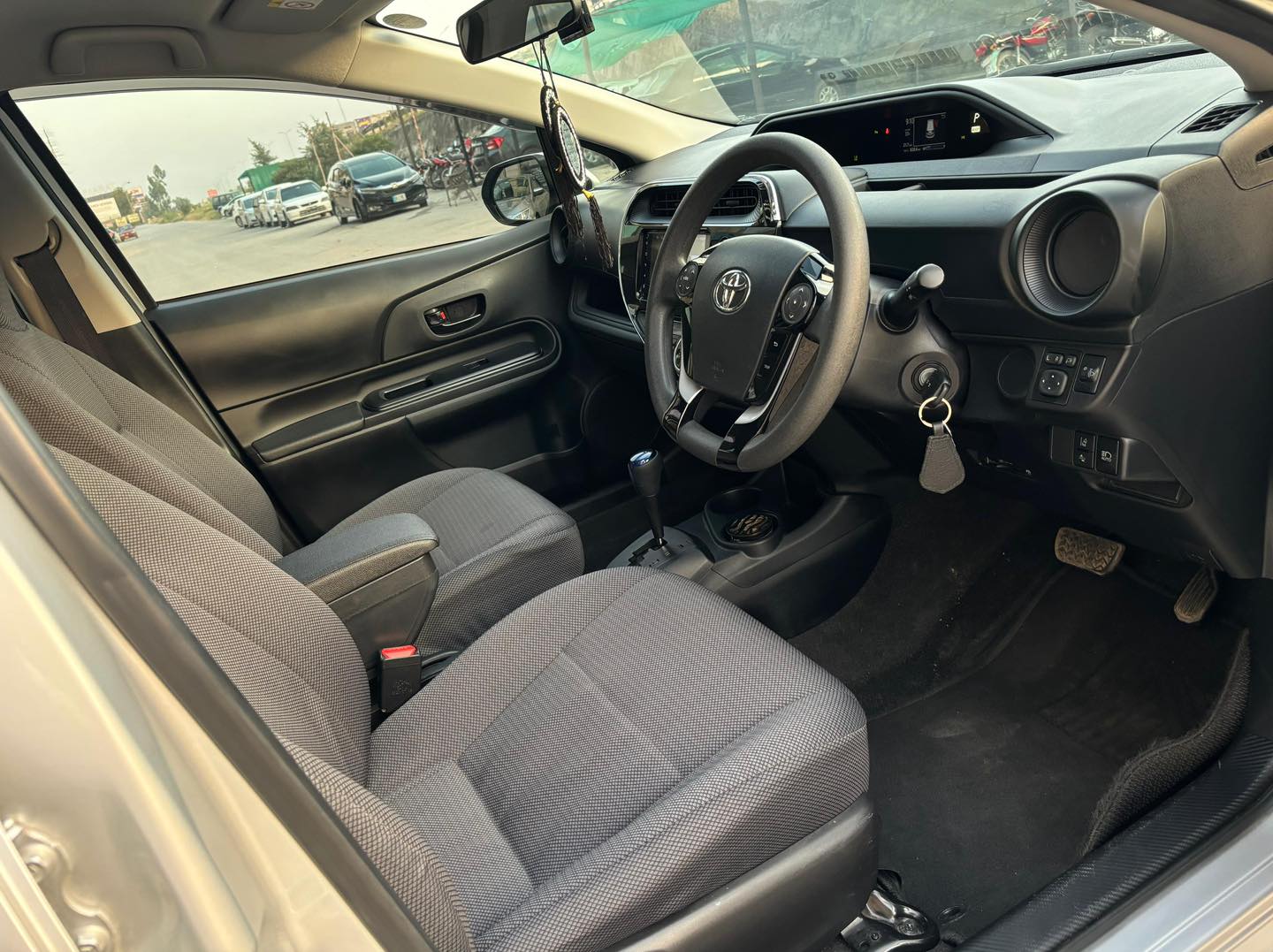 Toyota Aqua S Business 2020