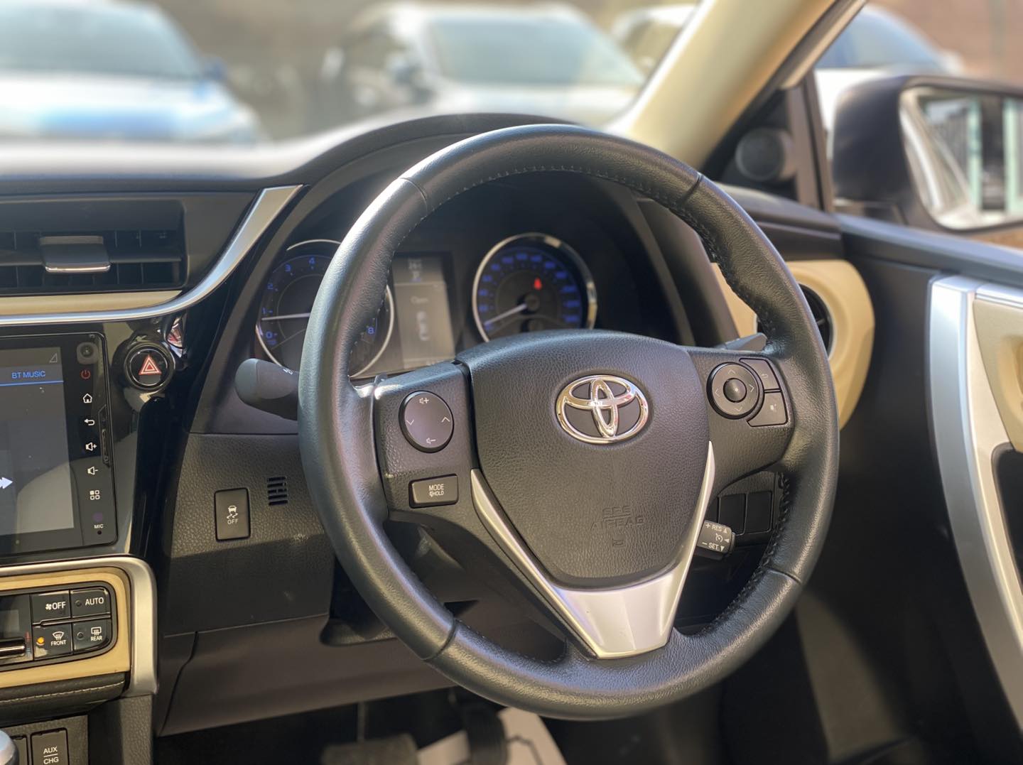 Toyota Corolla Altis Grande X 2023