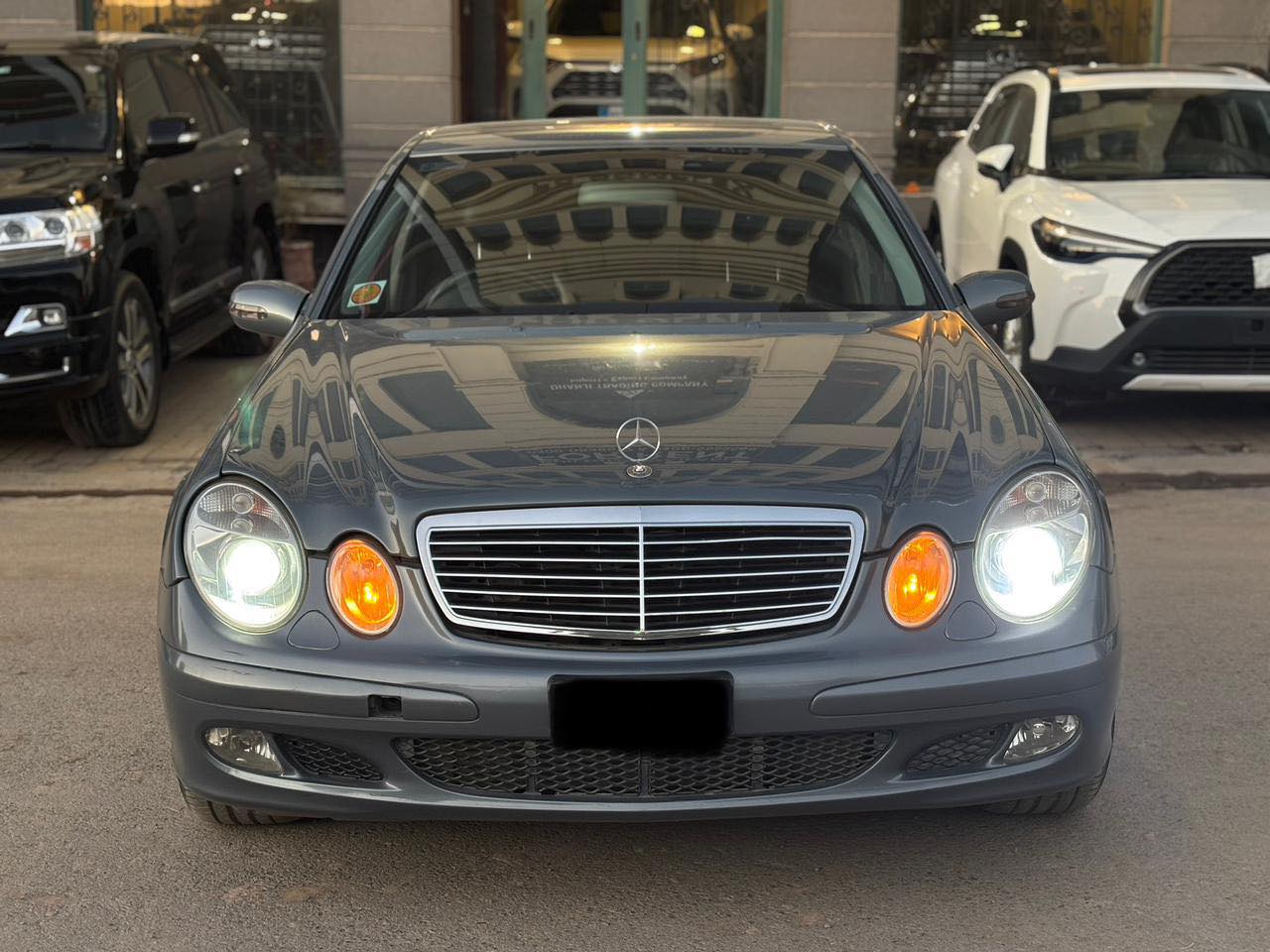 Mercedes E-200 2005