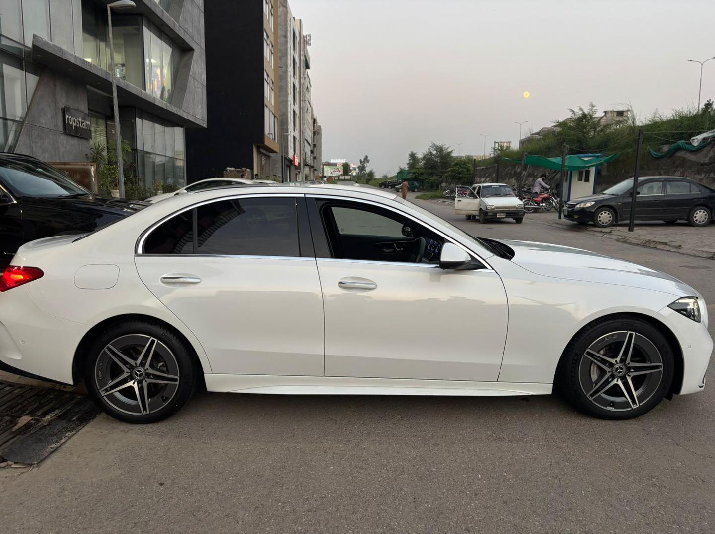 Mercedes C-180 AMG 2022