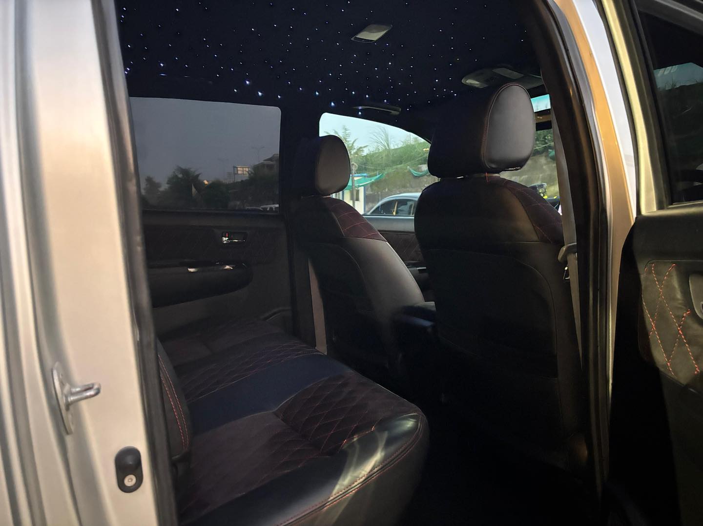 Toyota Hilux Vigo HL3 (Converted to Revo GR)