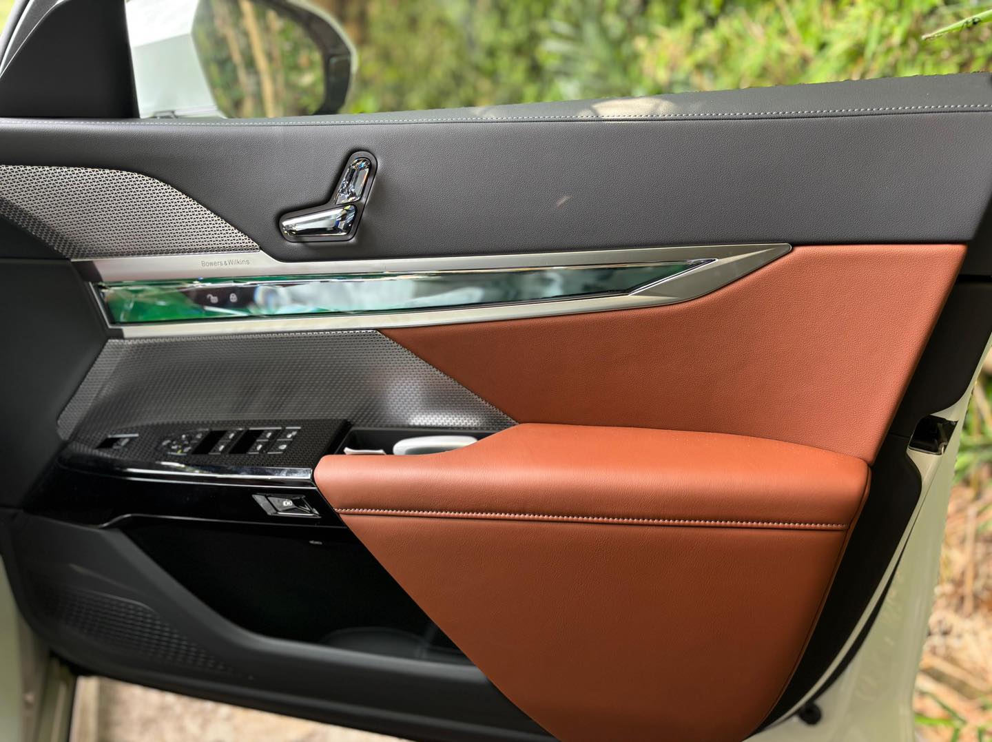 BMW I7 X drive60 (Deewan Import)