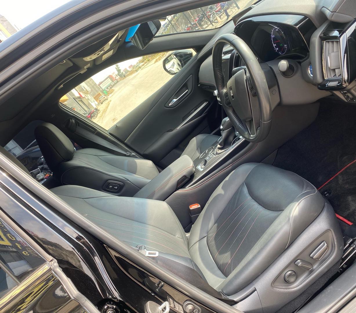 Toyota Crown RS limited