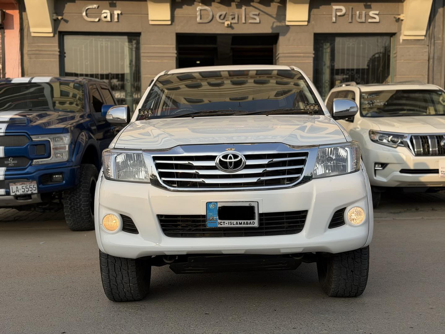 Toyota Hilux SR5