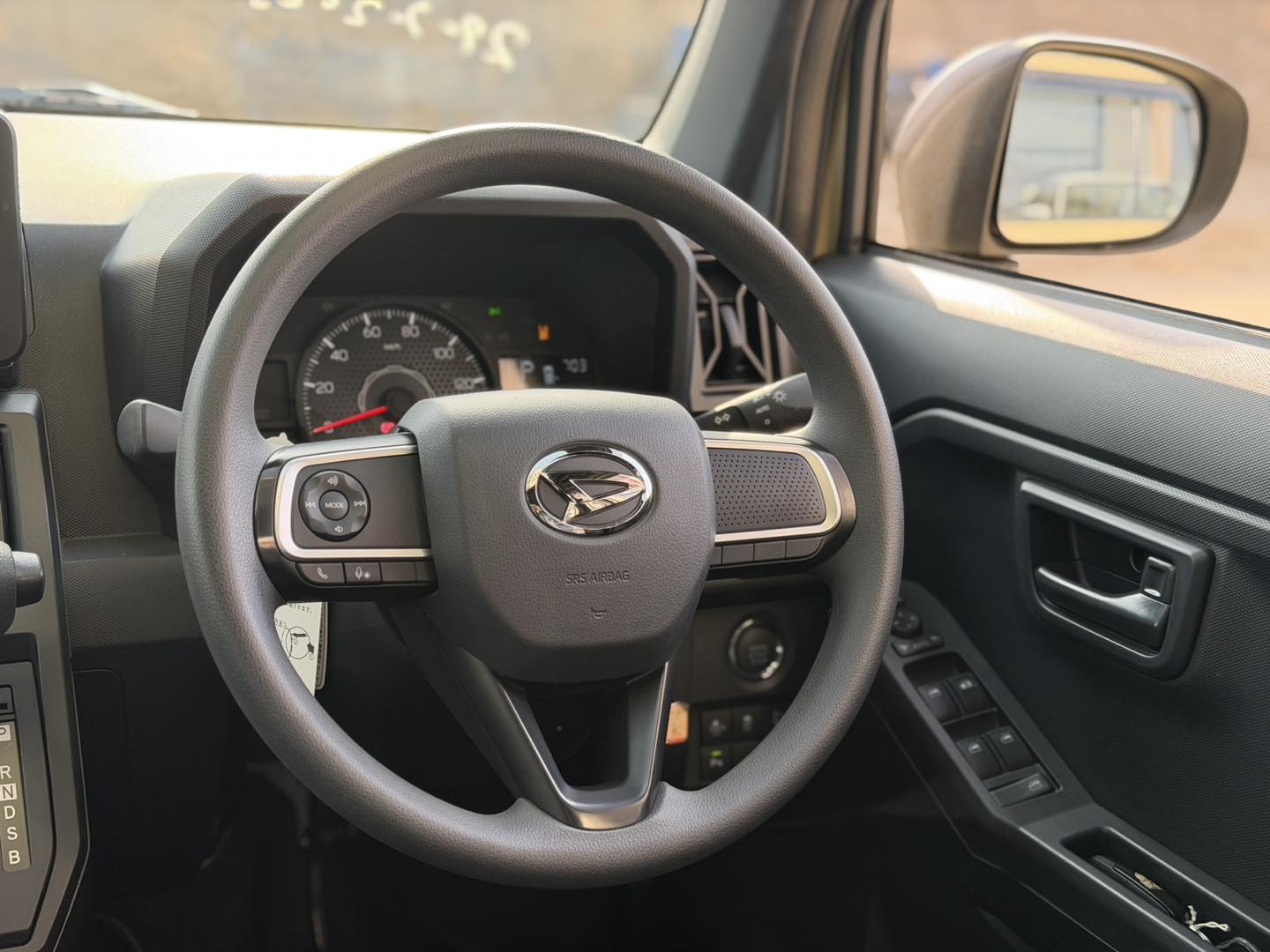 Daihatsu Taft X Package