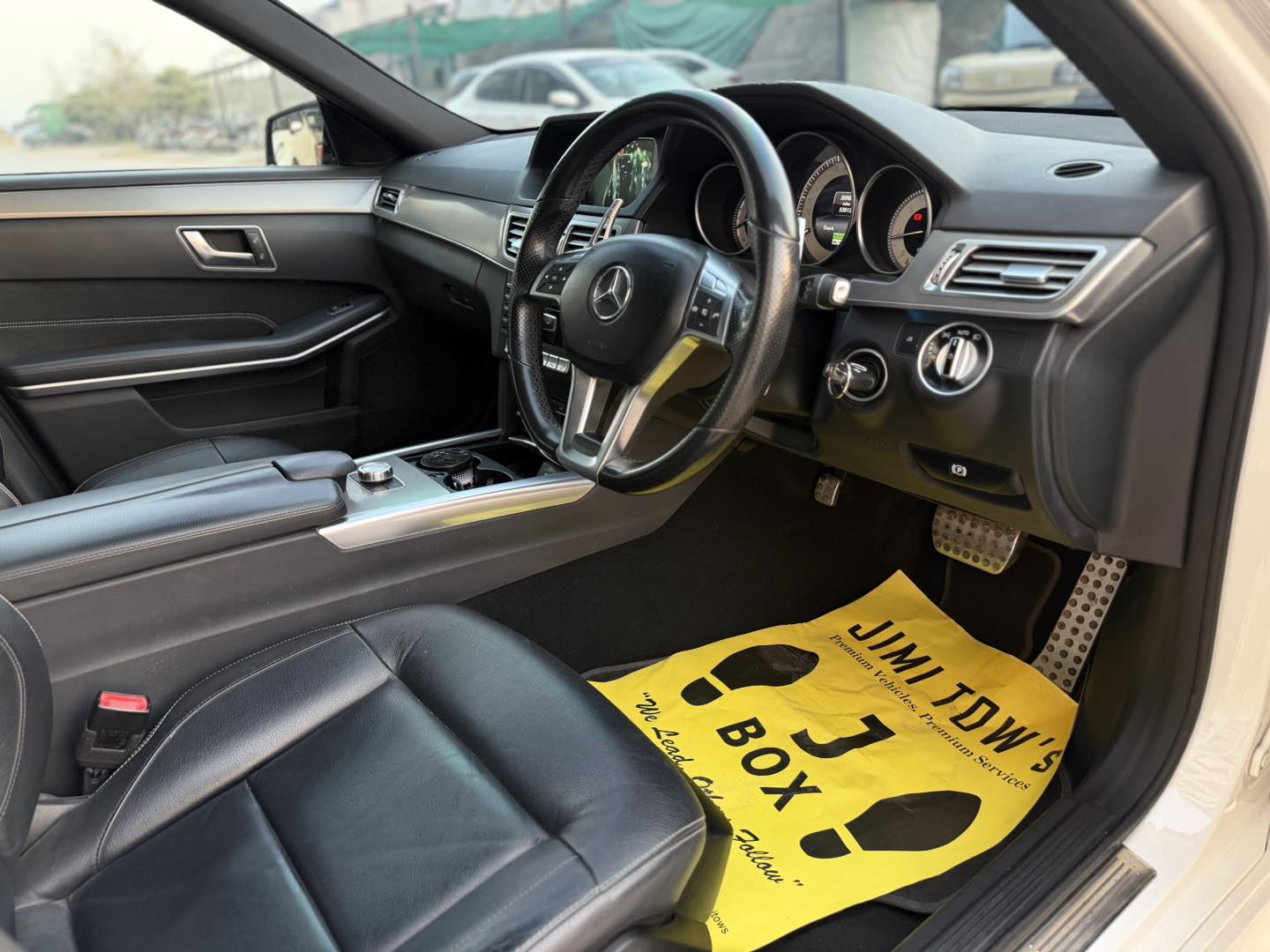 Mercedes E-300 AMG Blue Tech Hybrid