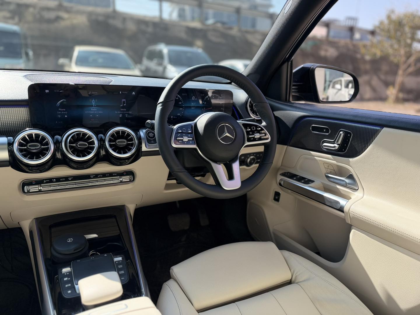 Mercedes GLB-200 Progressive Package