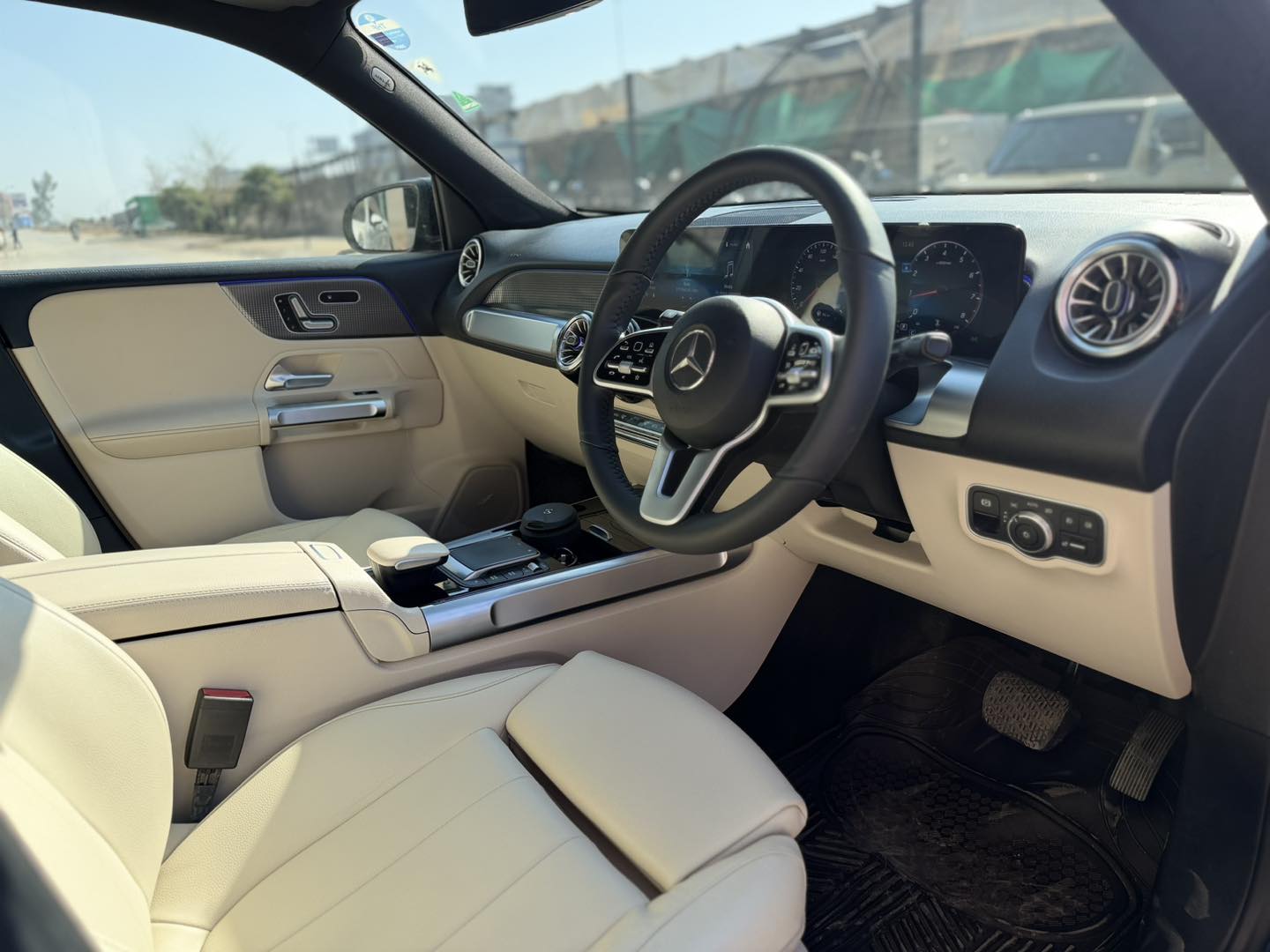 Mercedes GLB-200 Progressive Package