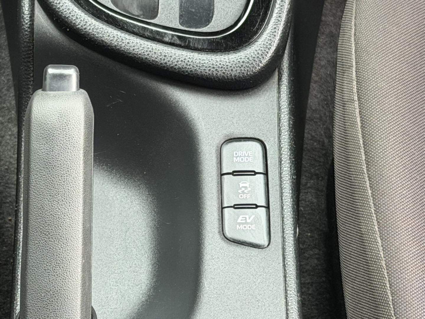 Toyota Yaris G-LED (Hybrid)