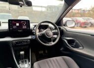 Toyota Yaris G-LED (Hybrid)