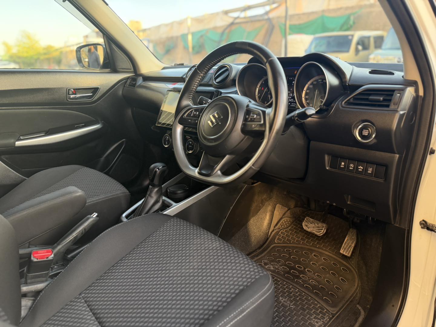 Suzuki Swift Hybrid (Japan Import)