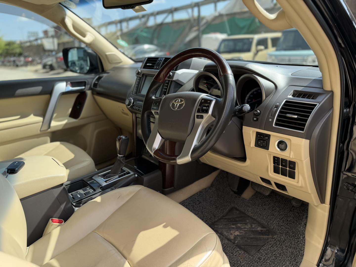 Toyota Land Cruiser Prado TZG