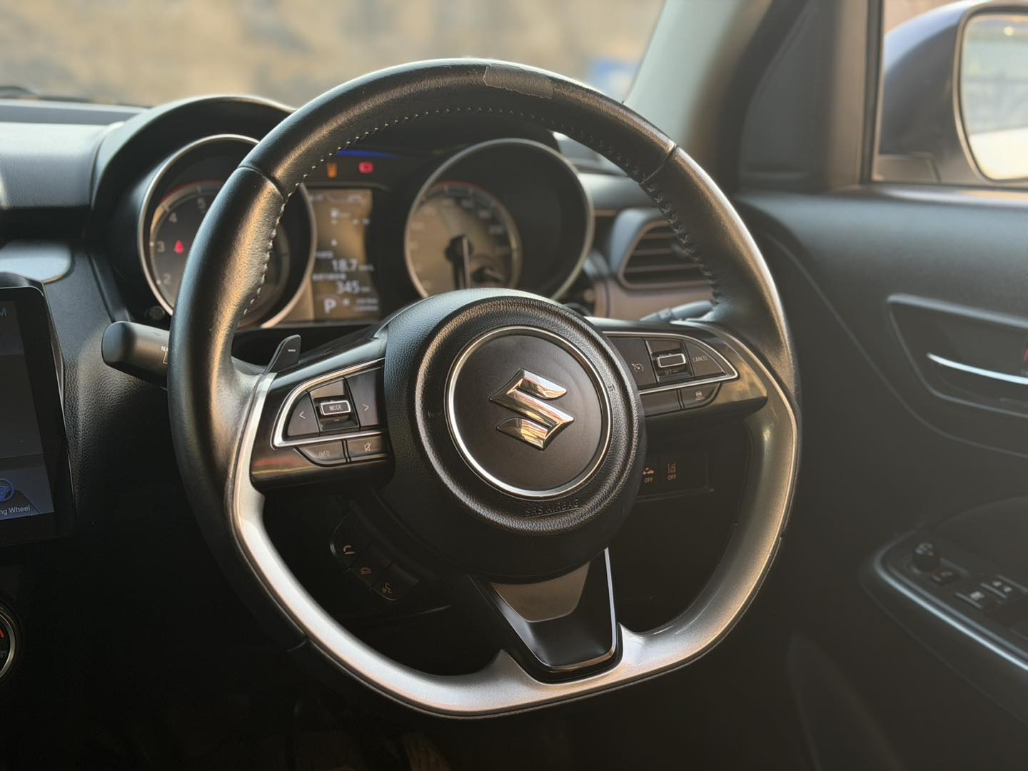 Suzuki Swift Hybrid (Japan Import)