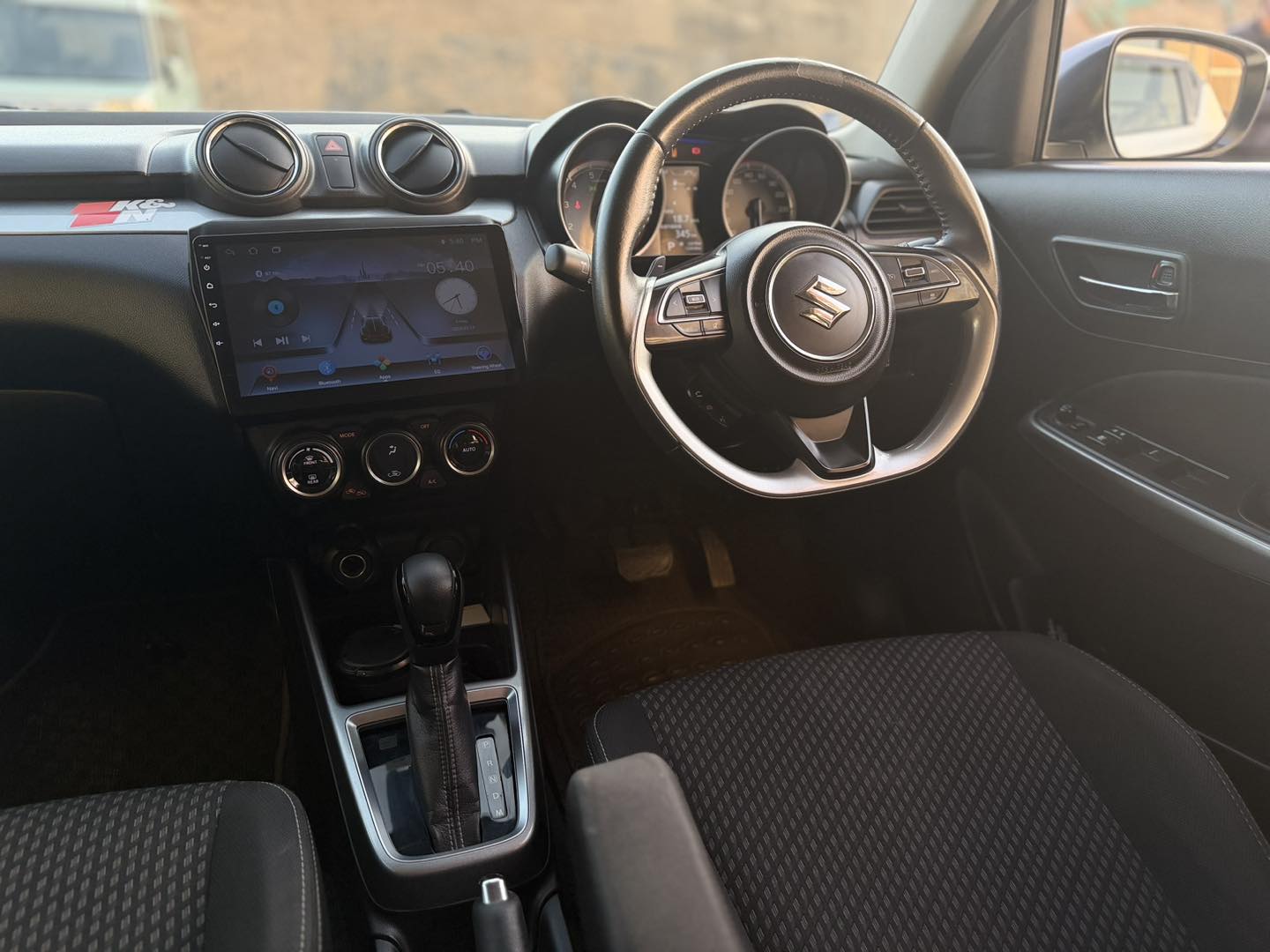 Suzuki Swift Hybrid (Japan Import)