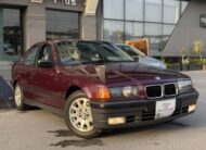 BMW 318i (Antique)