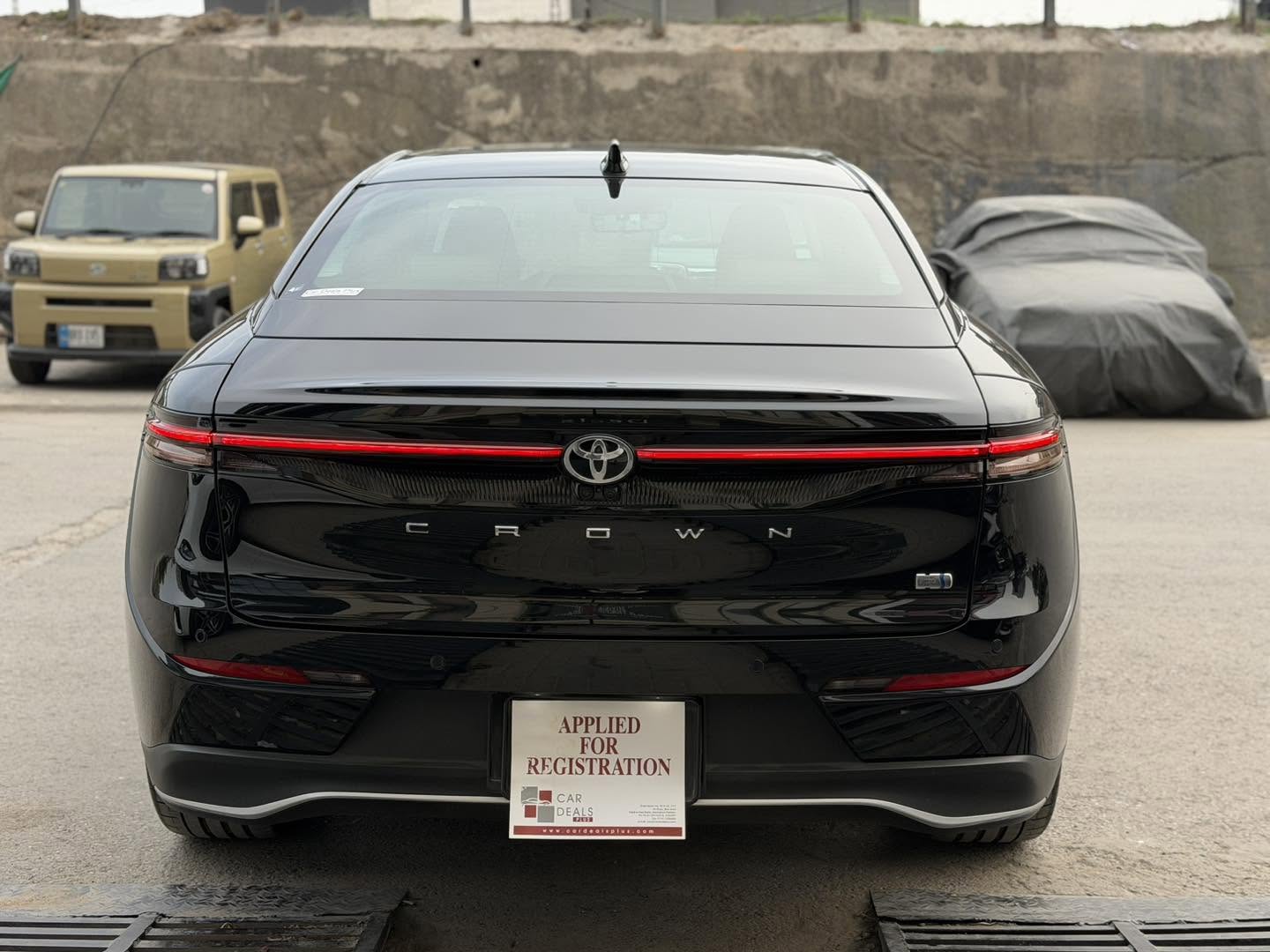 Toyota Crown G Advance Leather Package 4WD