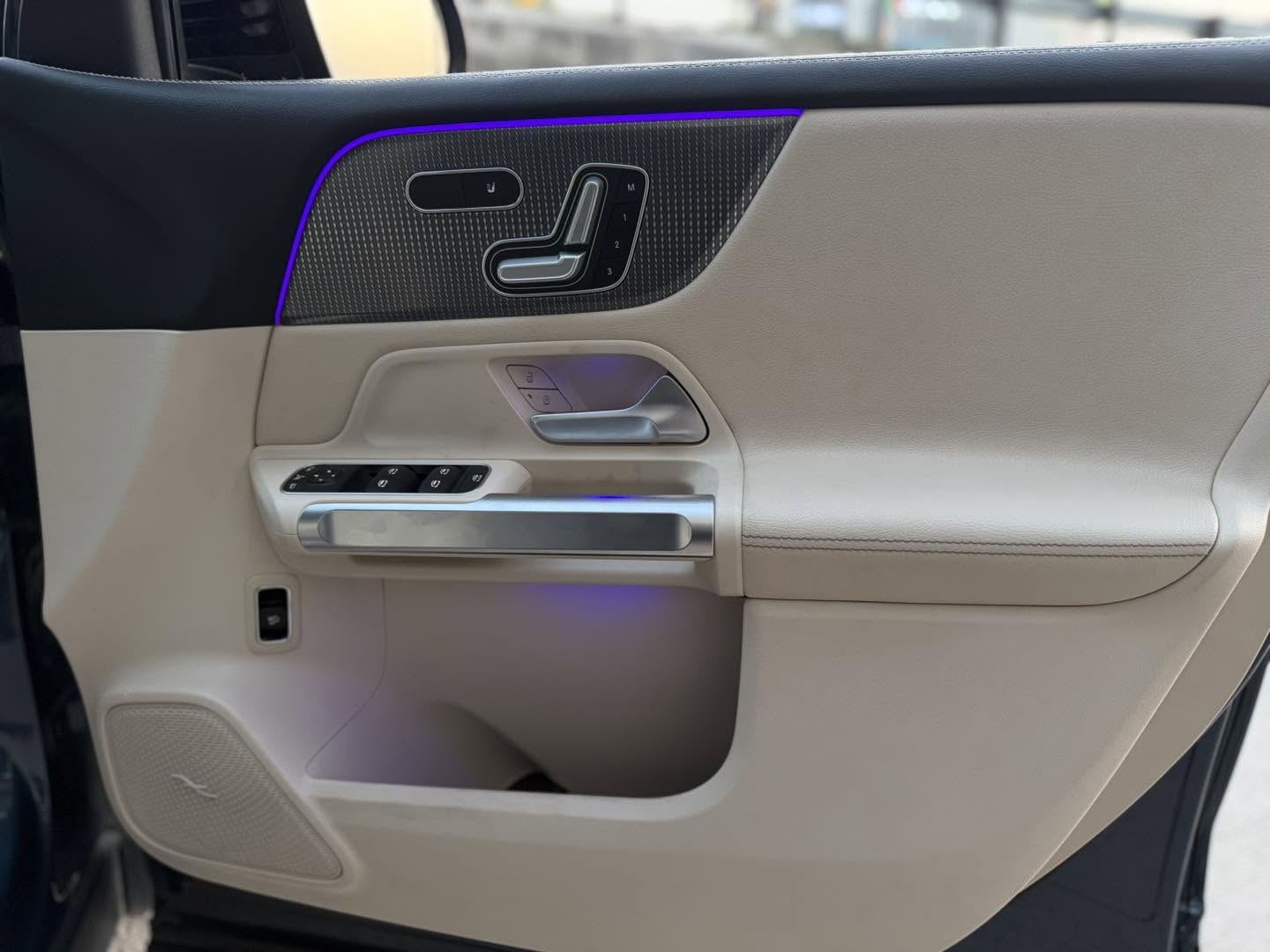 Mercedes GLB-200- 7 Seater Progressive Package