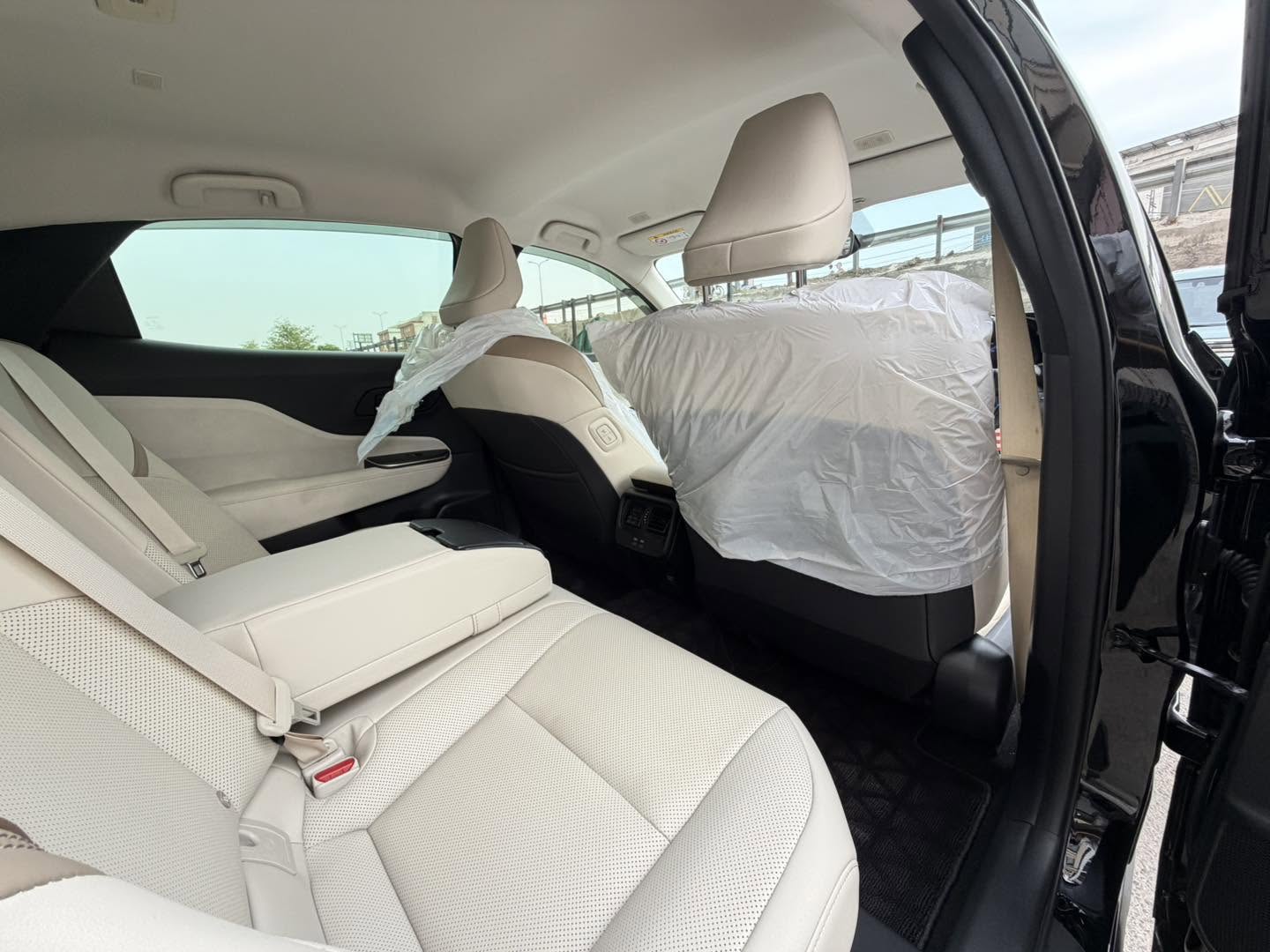 Toyota Crown G Advance Leather Package 4WD