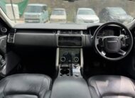 Range Rover Vogue P-400e SE