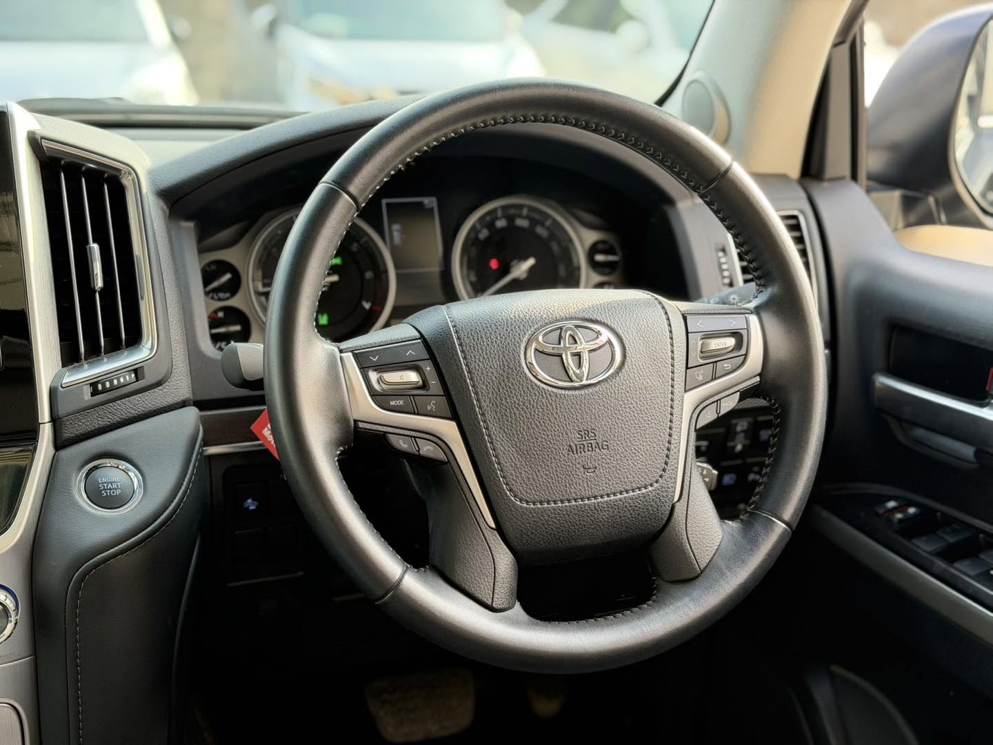 Toyota Land Cruiser AX