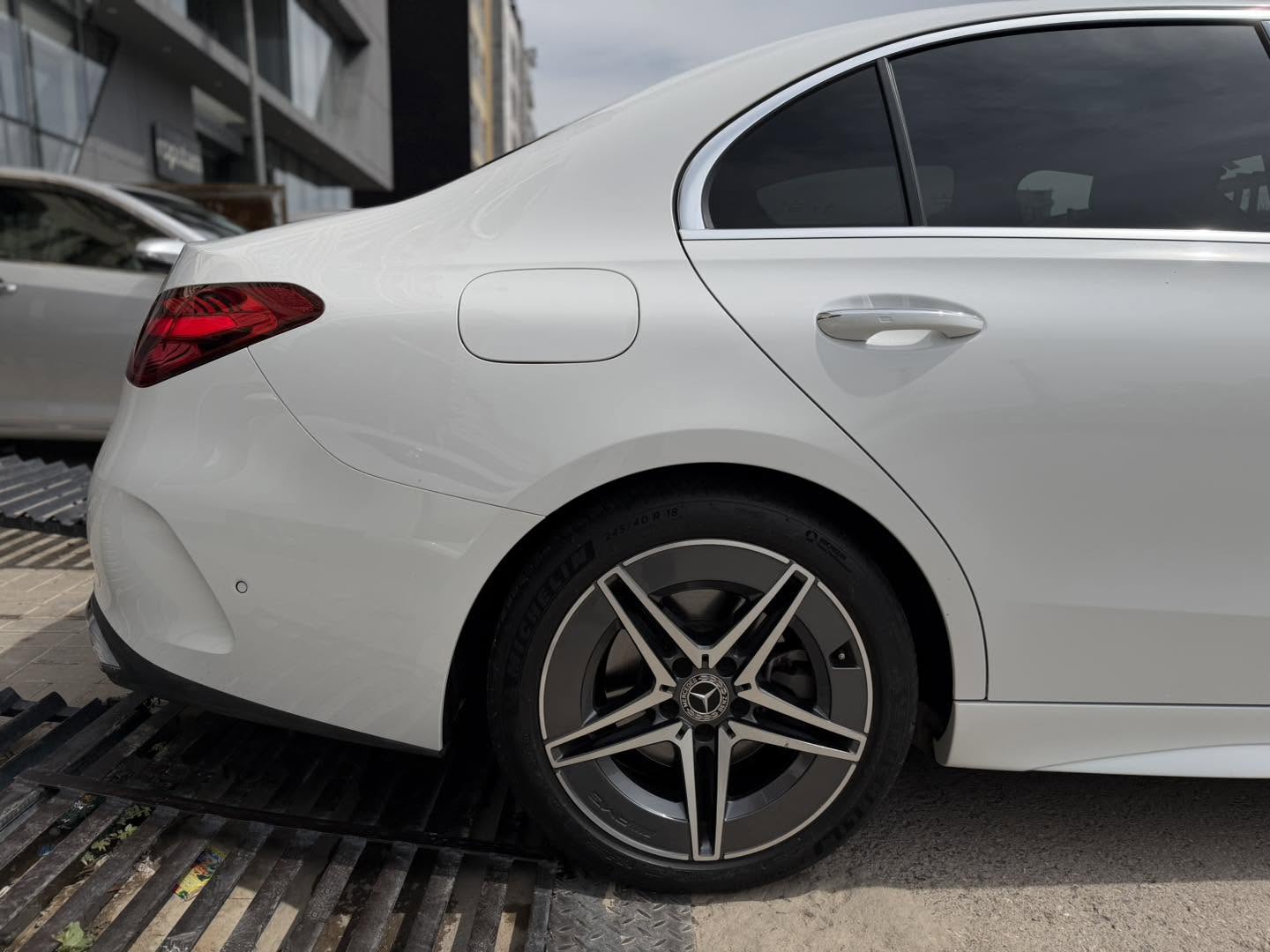 Mercedes C-200 AMG