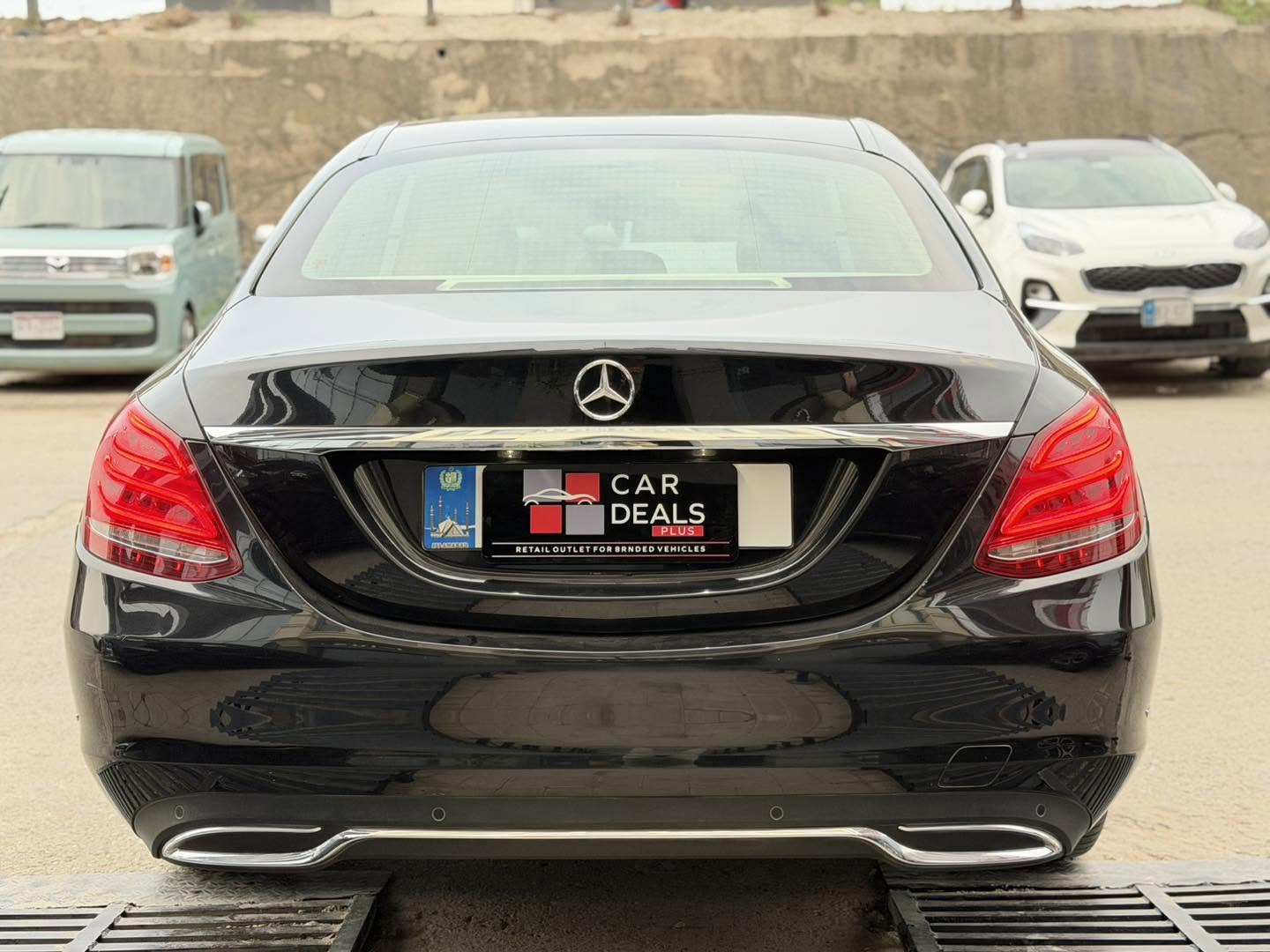Mercedes C-180