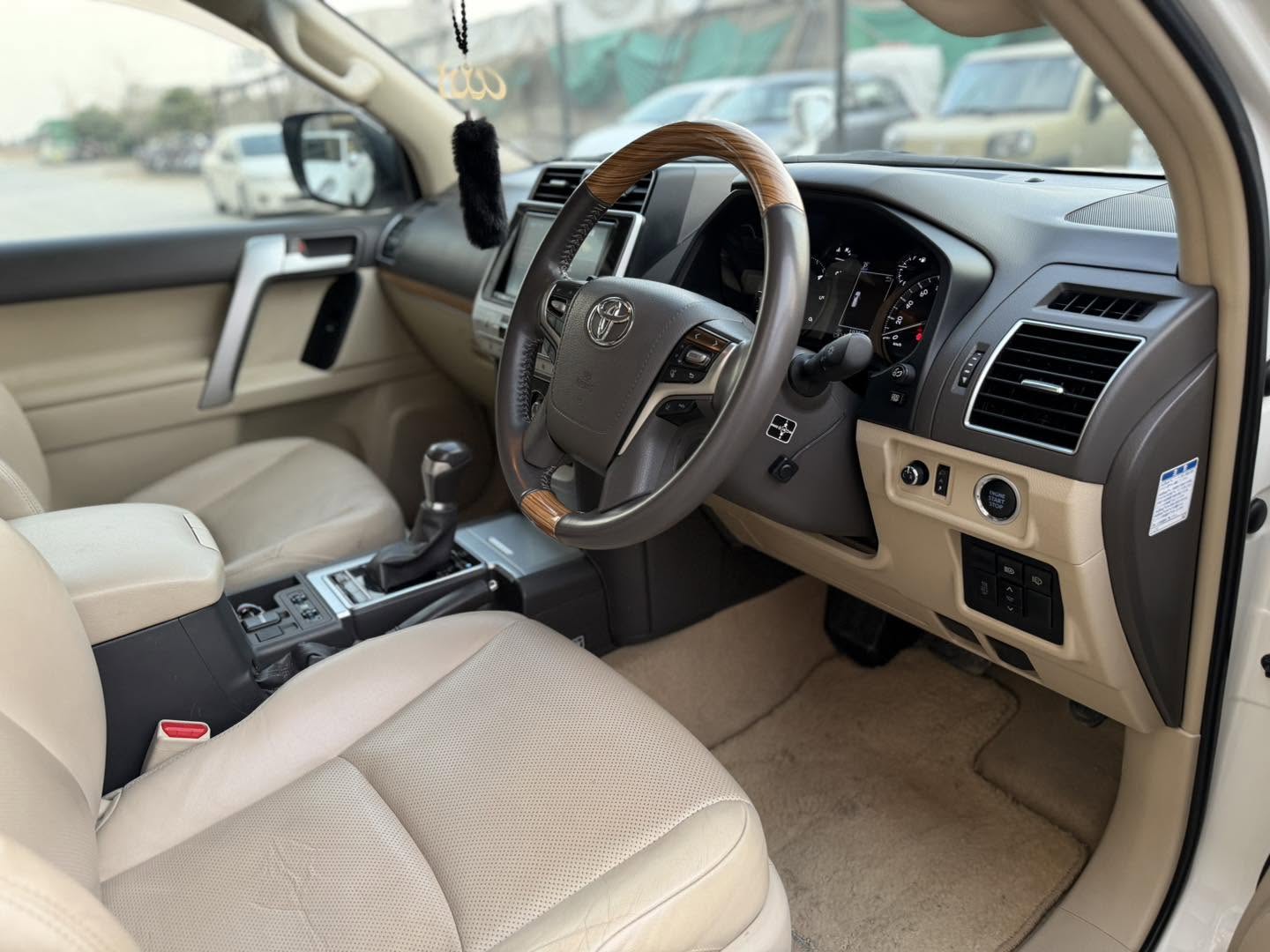 Toyota Prado TZG