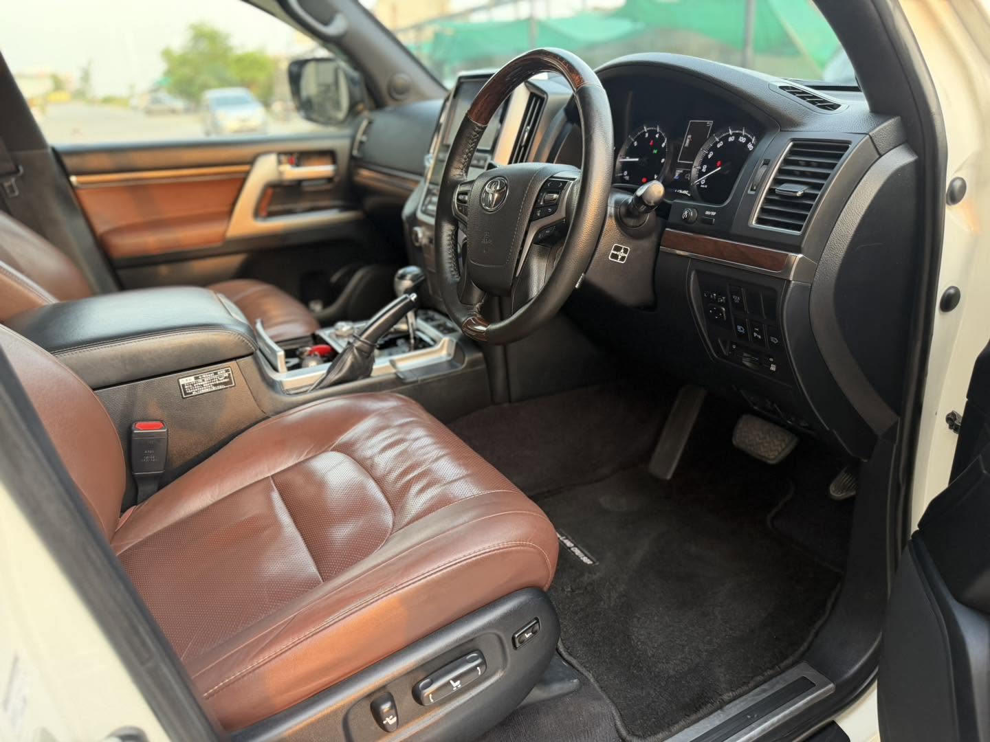Toyota Land Cruiser ZX