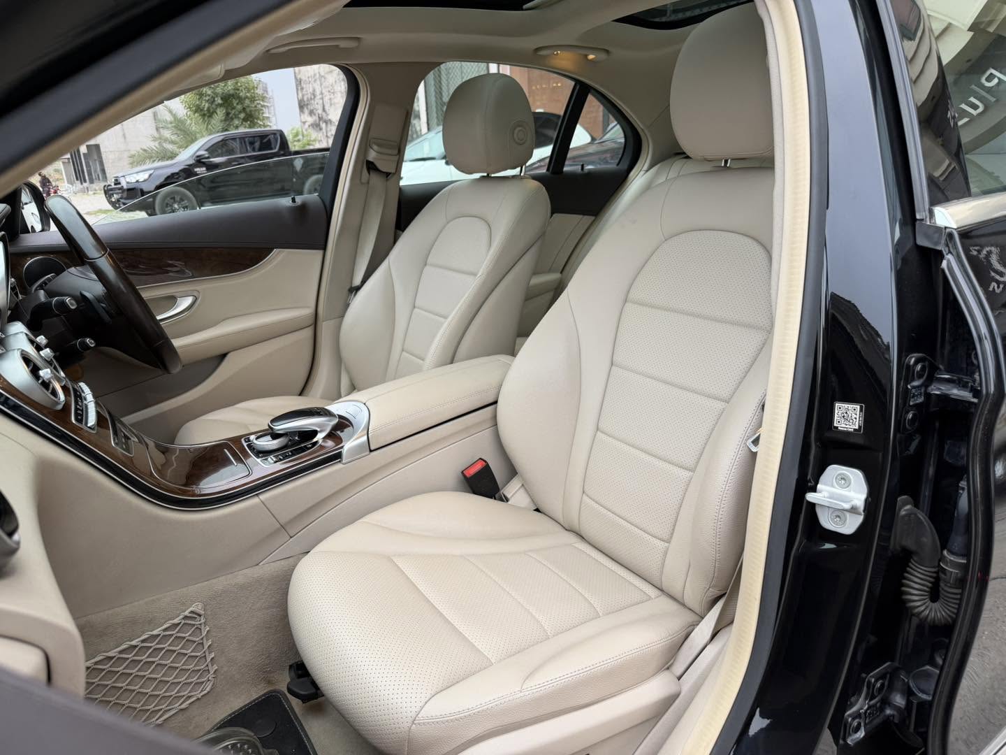 Mercedes C-180