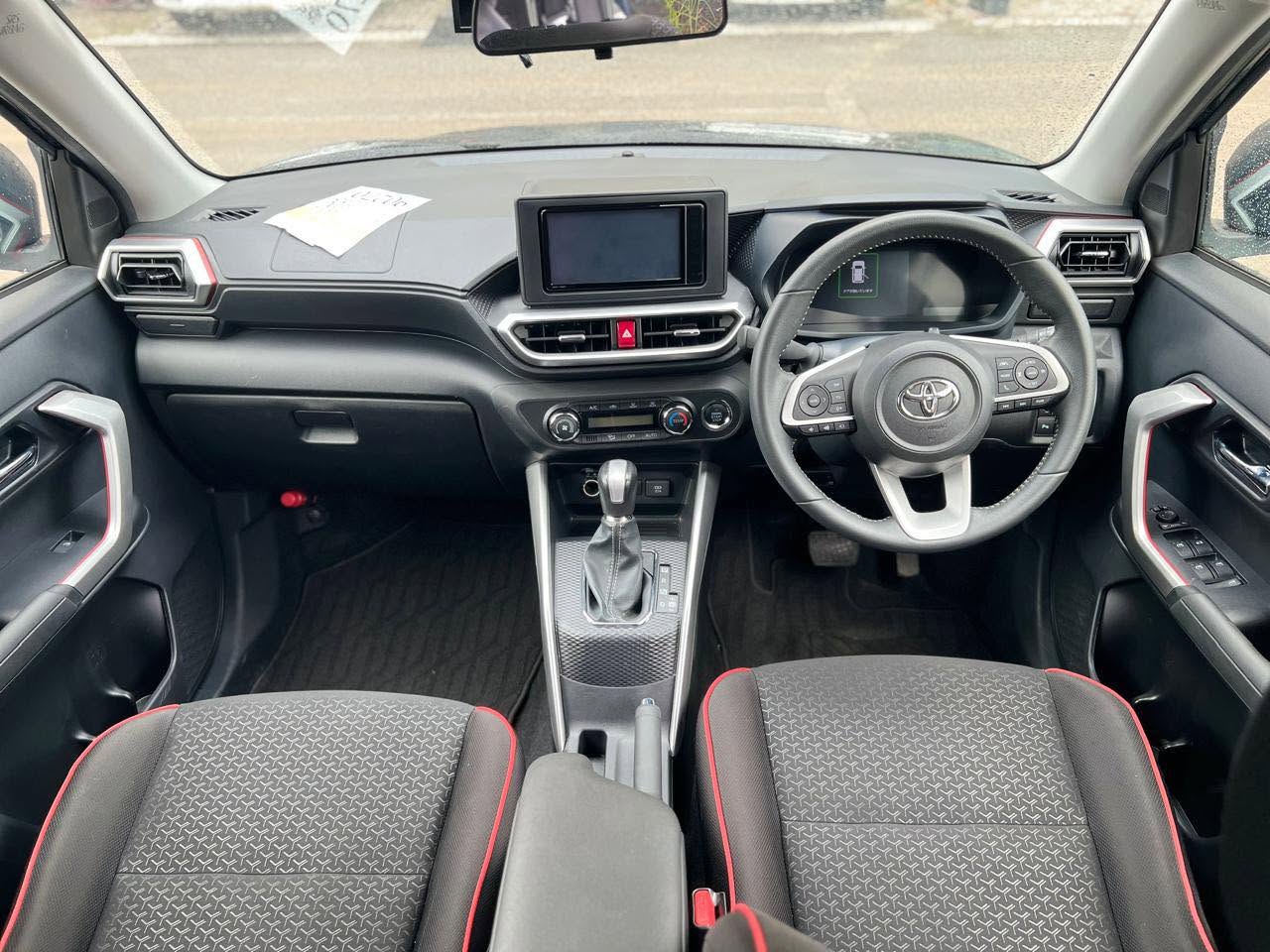 Daihatsu Rocky X