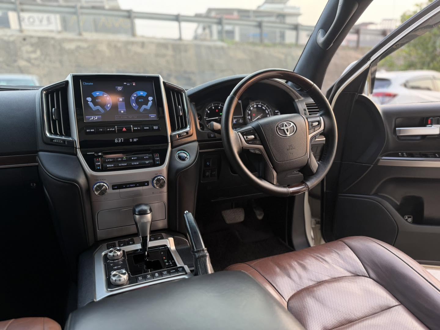 Toyota Land Cruiser ZX