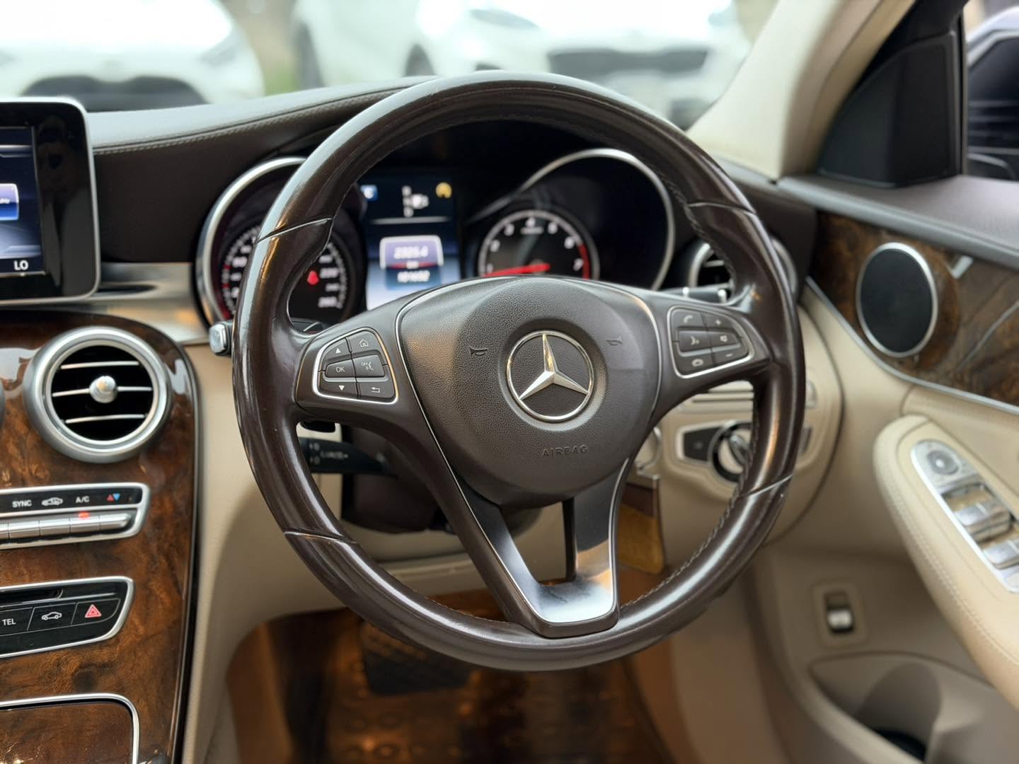 Mercedes C-180