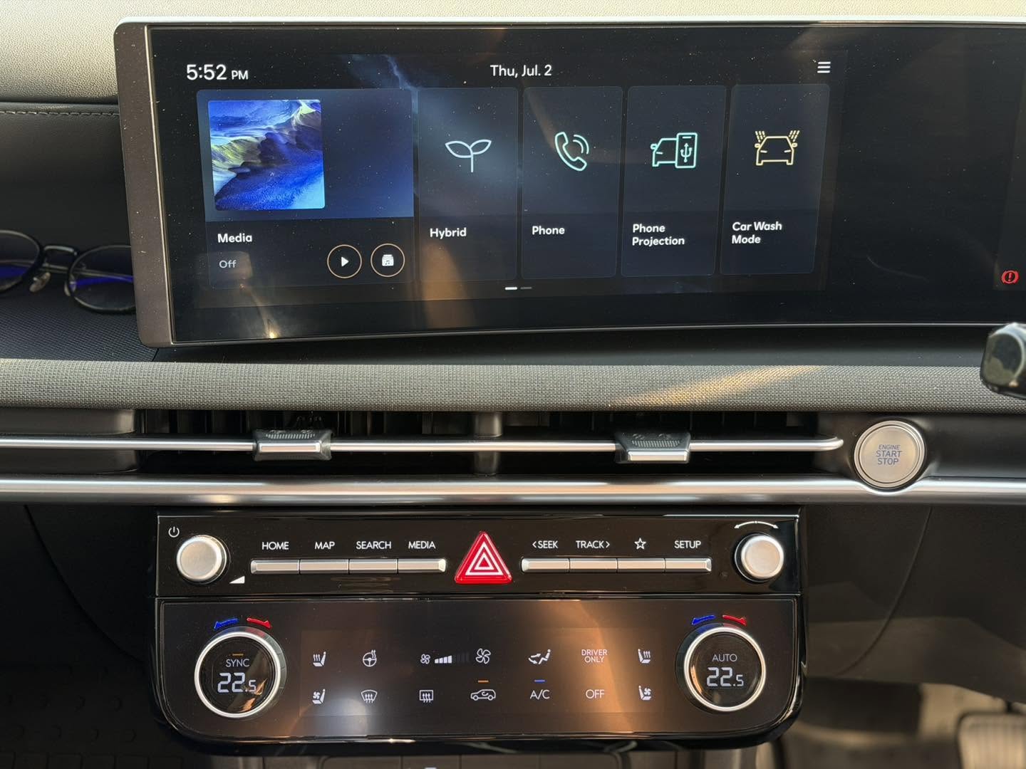 Hyundai Hybrid Signature AWD