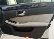 Mercedes E-200 Avantgarde (Antique)