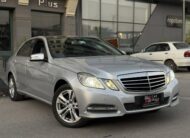 Mercedes E-200 Avantgarde (Antique)