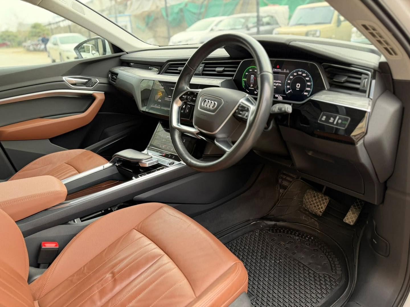 Audi E-Tron 50 Quattro